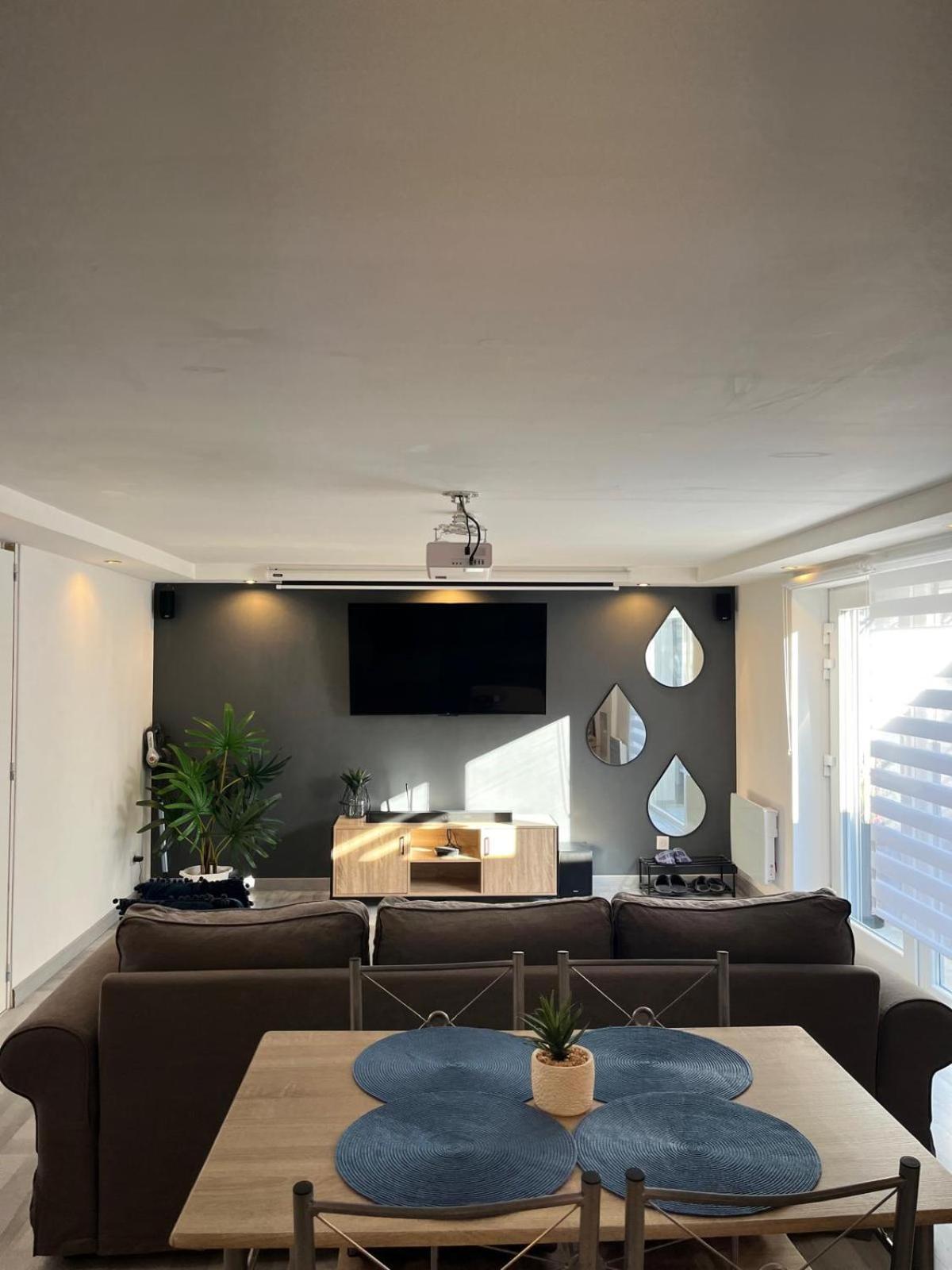 Tres Bel Appartement Type Loft De 40 M2 Dans Maison Avec Parking Privatif リンゴルスハイム エクステリア 写真